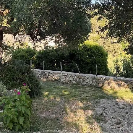 Konoba By Guide Vilă *